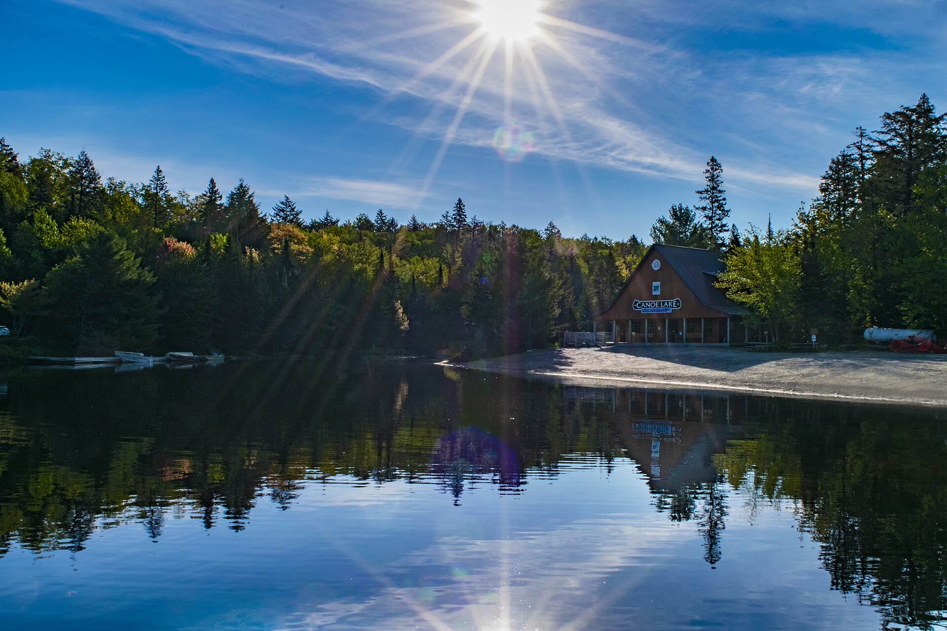 canoe trip scenery for Algonquin Canoe Lake near Ontario