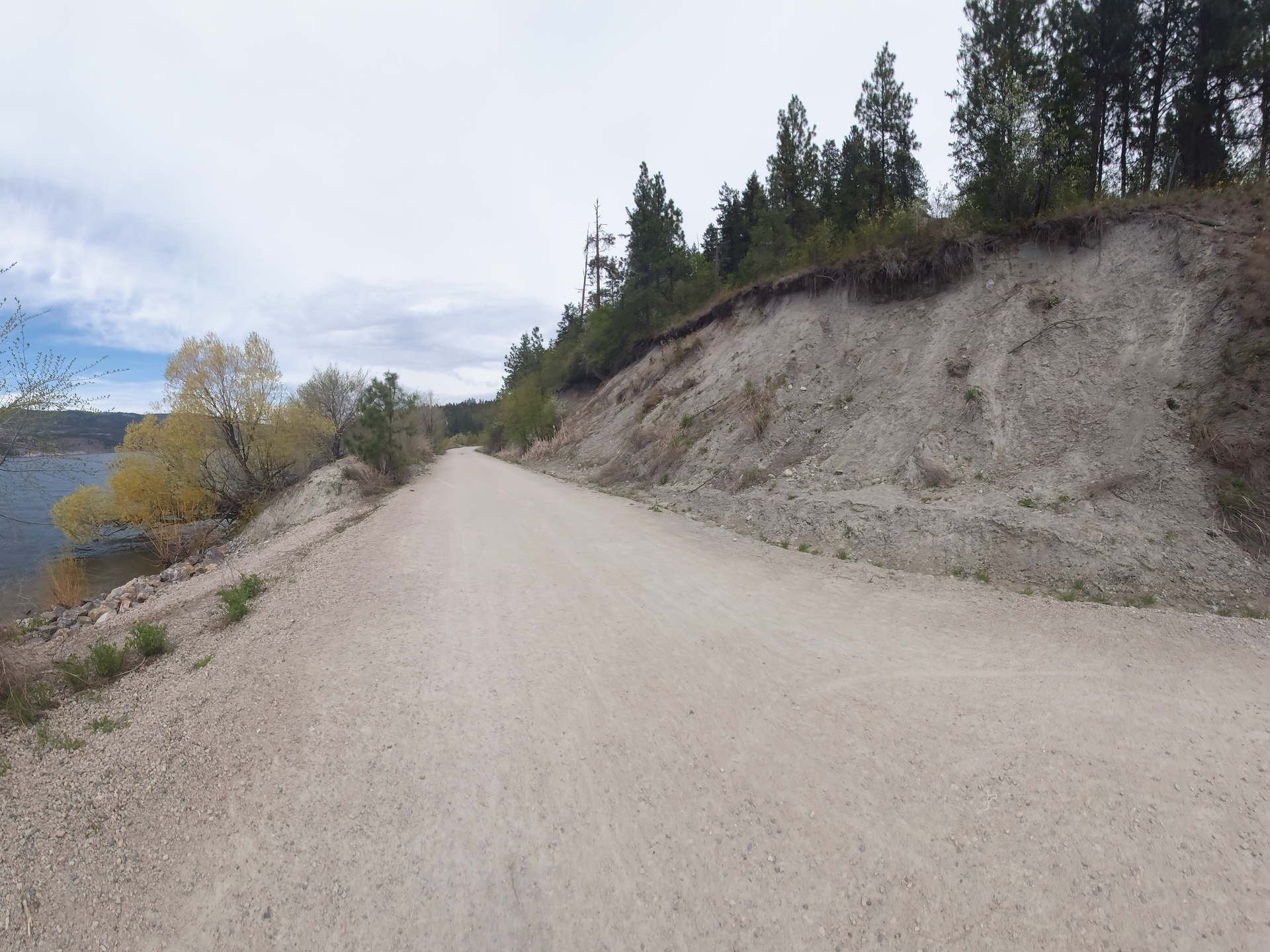 bike ride scenery for Okanagan Rail Trail near British Columbia