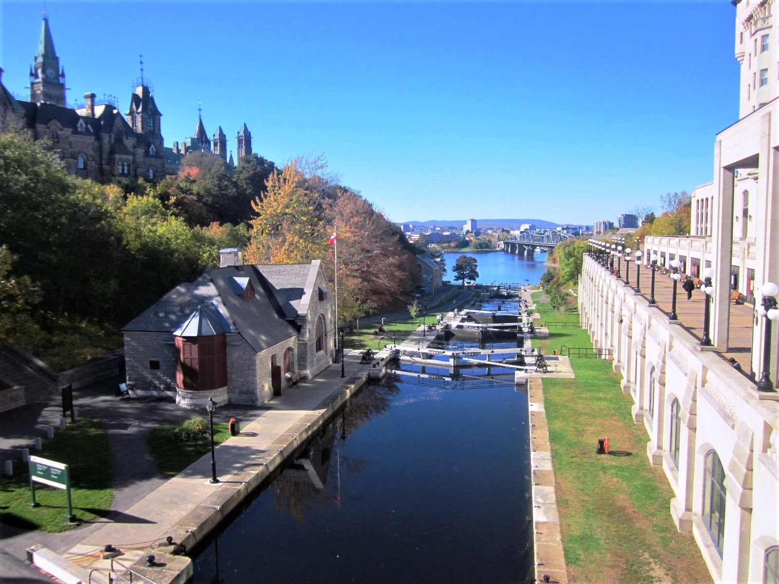 canoe trip scenery for Rideau Canal Paddle near Ontario