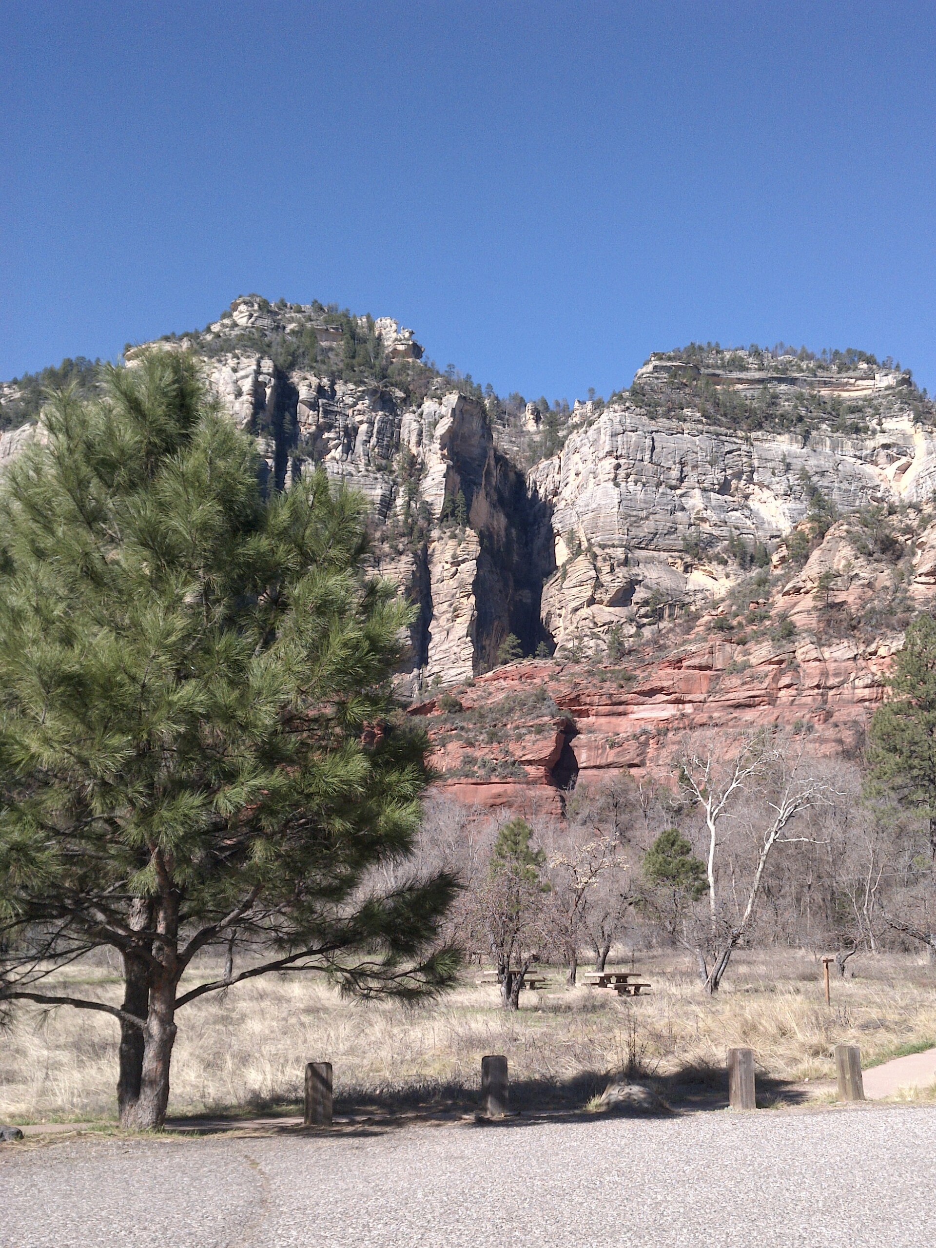hike scenery for Sedona West Fork Trail near Arizona